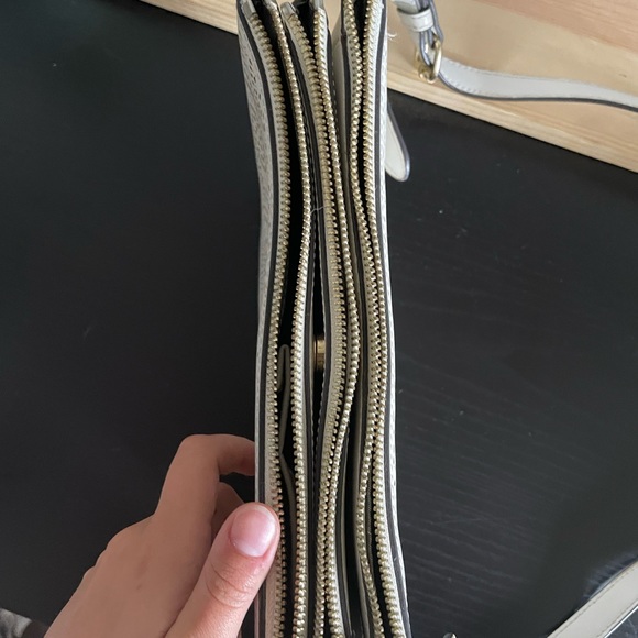 Vince Camuto Shoulder Purse - Picture 8 of 8